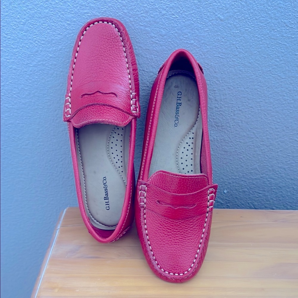 G.H. Bass & Co. Red Loafers Slip-Ons, Women’s size 5 1/2